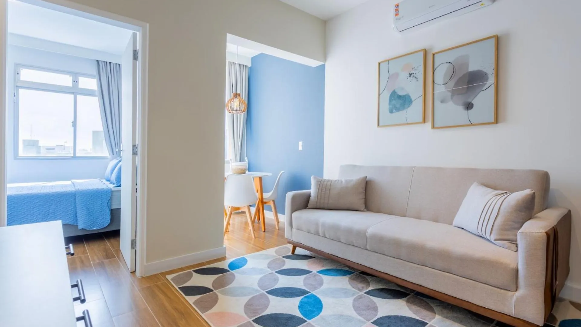 Apto Reformado Andar Alto Centro Флорианополис Бразилия